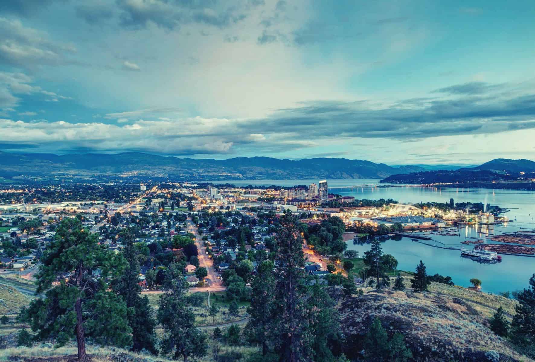 Kelowna Hiking Trail Guide featimage