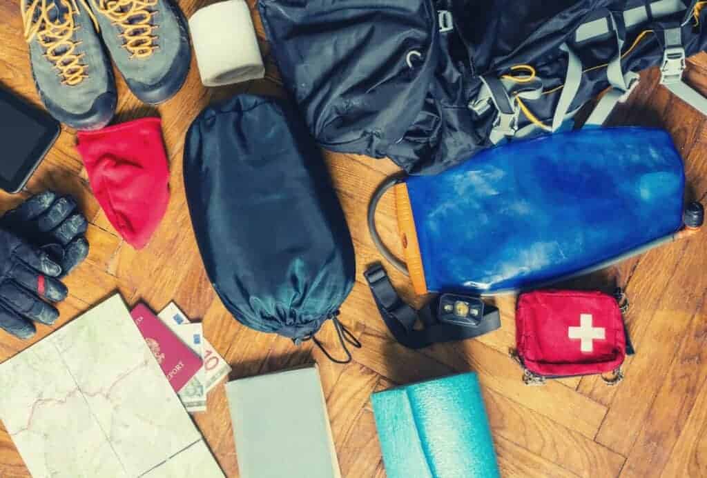 hiking backpacking 10 essentials featimage