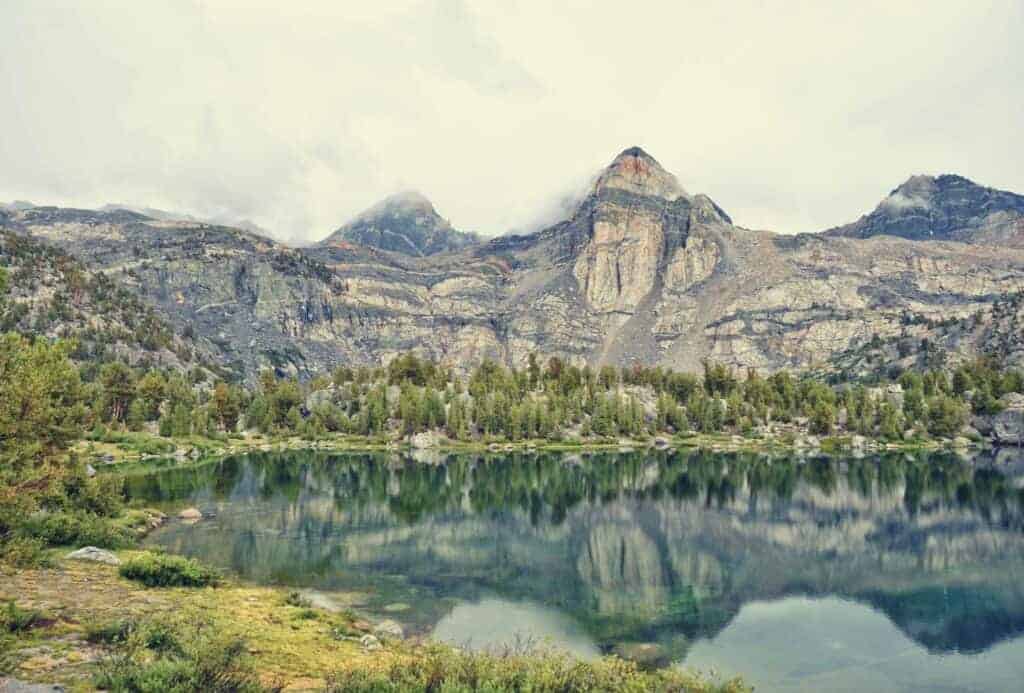 Rae Lakes Loop Backpacking Trail Guide featimage