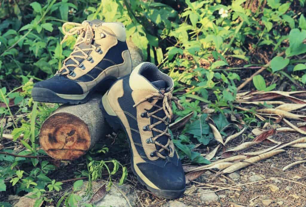 anatomy of a hiking boot featimg hero