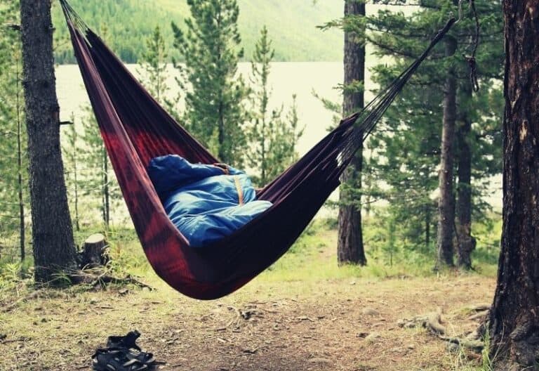 What are the Pros and Cons of Sleeping in a Hammock? My Open Country