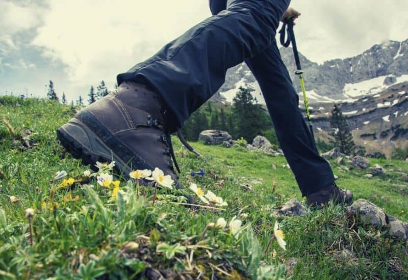 best hiking pants - featimg