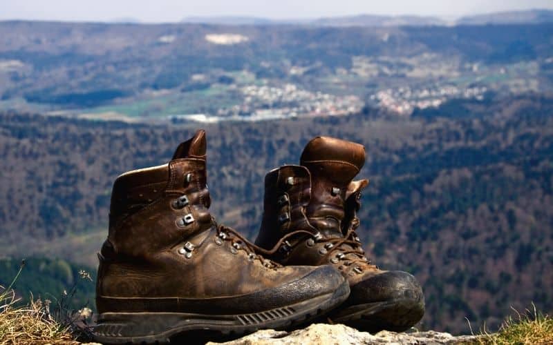 leather upper hiking boots