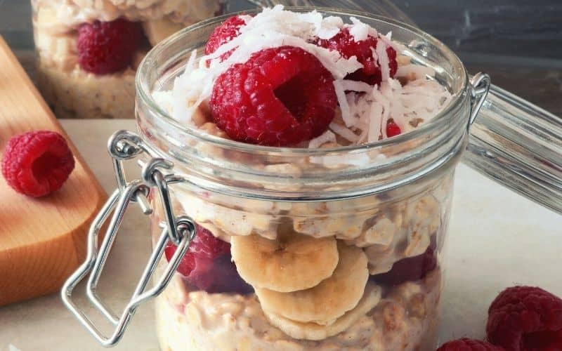 Mason jar overnight oats