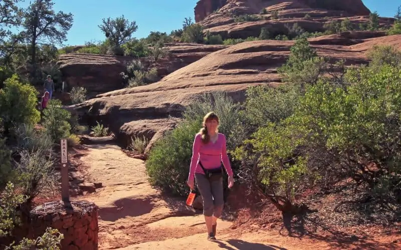 Hiker wearing a fanny pack on the Bell Rock trail