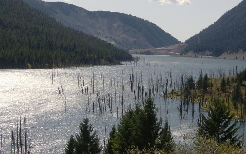 quake lake yellowstone